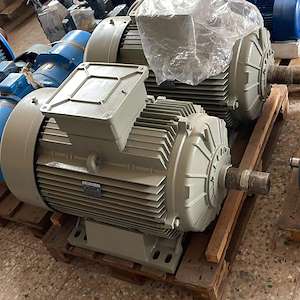 گرند موتور ( معصومی ) الکتروموتور زیمنس 90 کیلو وات 700 دور